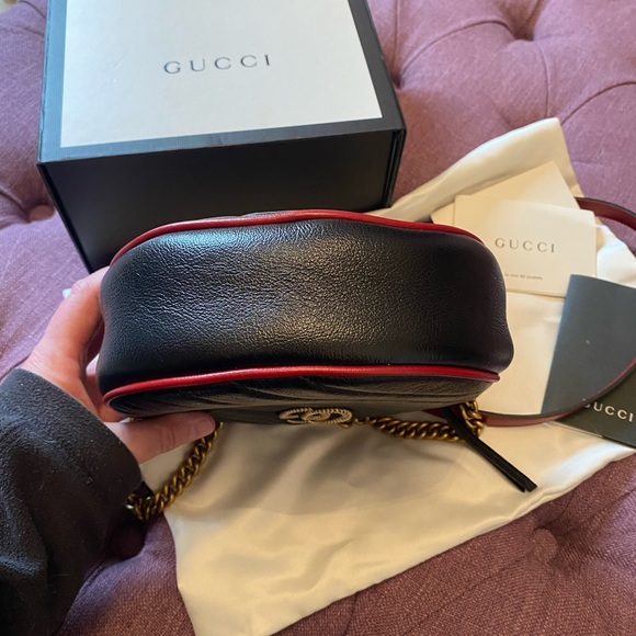 Gucci Marmont GG Crossbody - Mini - Picture 4 of 16